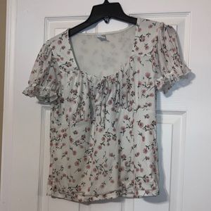 No Boundaries Cute Top With Cute Tie Bow and Cute Frilly Short Sleeves Size XL